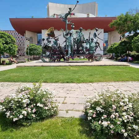 Diana's Place Downtown * Бухарест