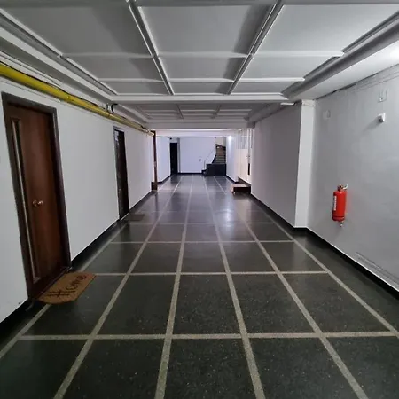 Diana's Place Downtown Гостевой дом