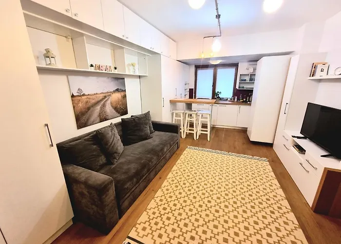 Diana's Place Downtown