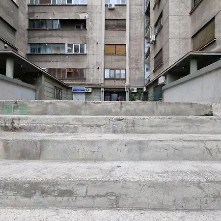 Отель Diana's Place Downtown Бухарест